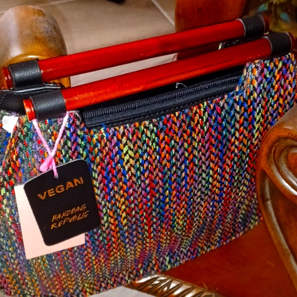 🎉🌈 Woven Threads Handbag🎀 - Picture 5 of 9